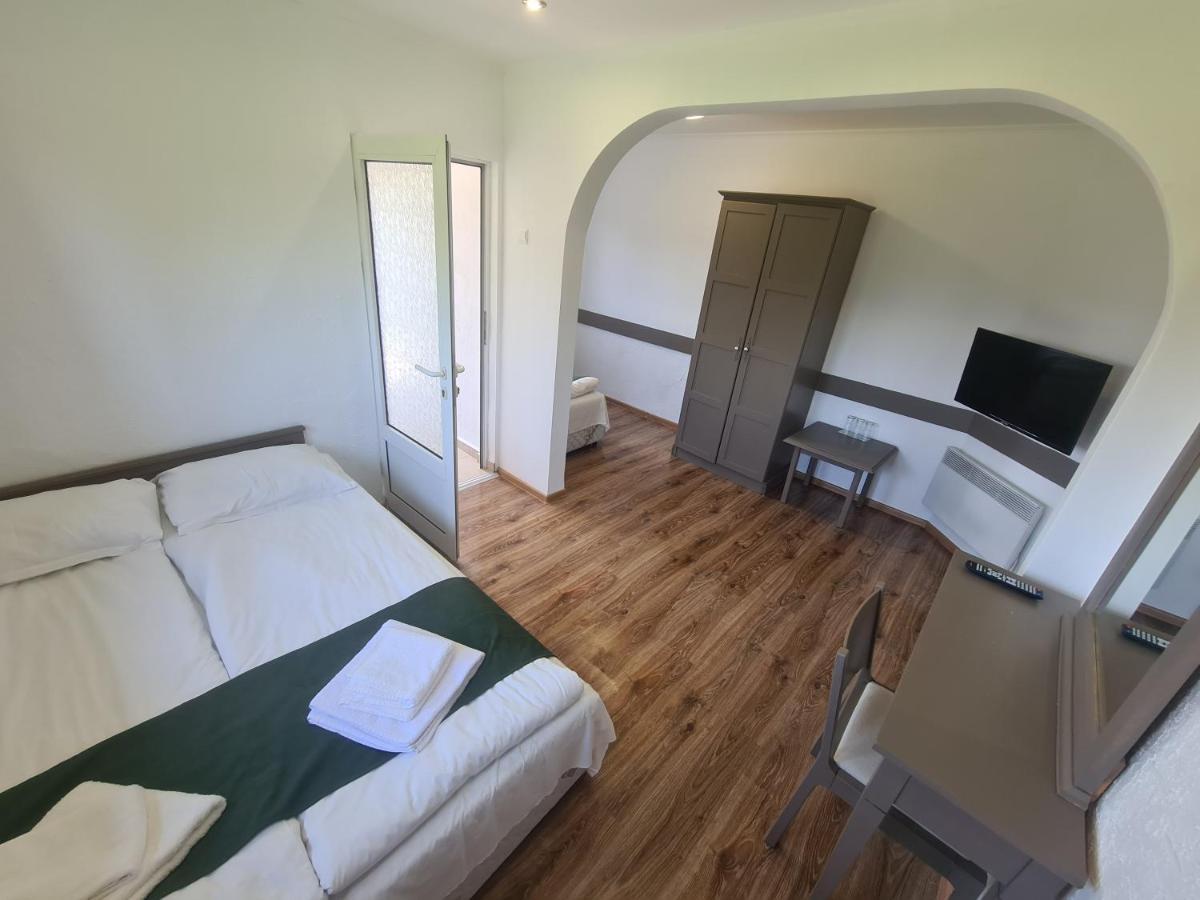 Complex Brashlyan Ξενοδοχείο Τριάβνα Εξωτερικό φωτογραφία