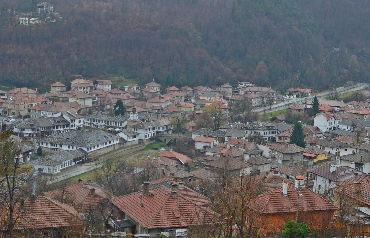 Complex Brashlyan Ξενοδοχείο Τριάβνα Εξωτερικό φωτογραφία